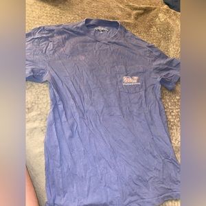 Vineyard vines t shirt